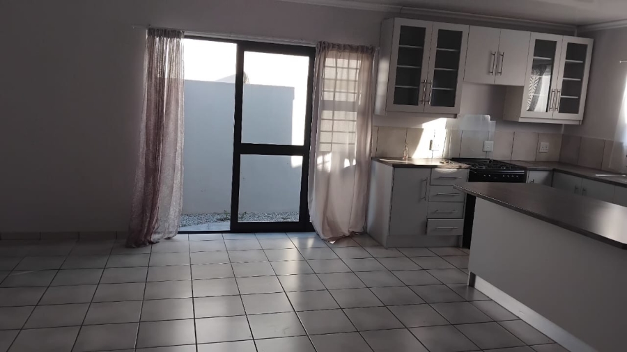 To Let 2 Bedroom Property for Rent in Myburgh Park Western Cape